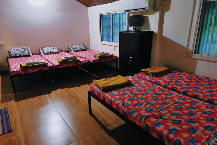 Room 19 of 43