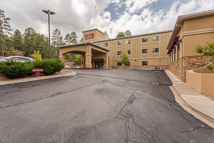 Hotel 53 of 56