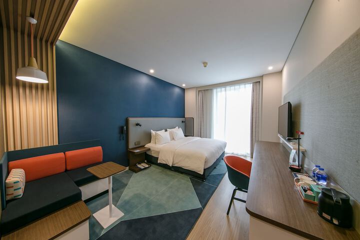 Room 7 of 60