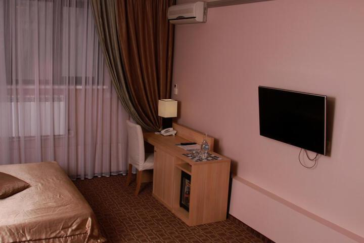 LEON SPA