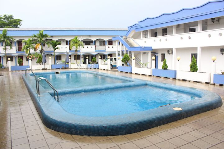Pool 43 of 56