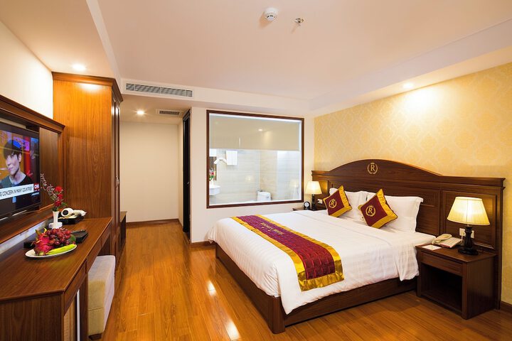 Room 16 of 73