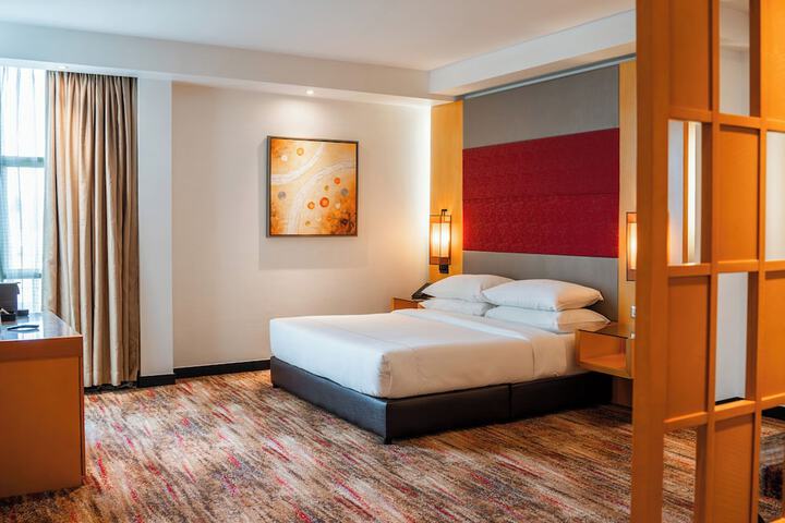 Room 15 of 72
