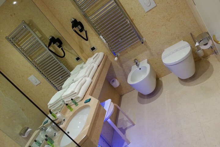 Room 35 of 57