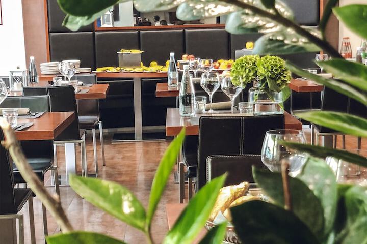 Dining 56 of 75