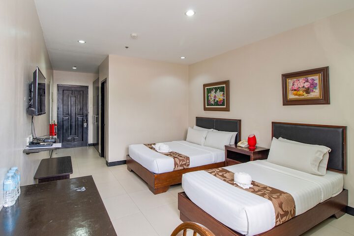 Room 19 of 36