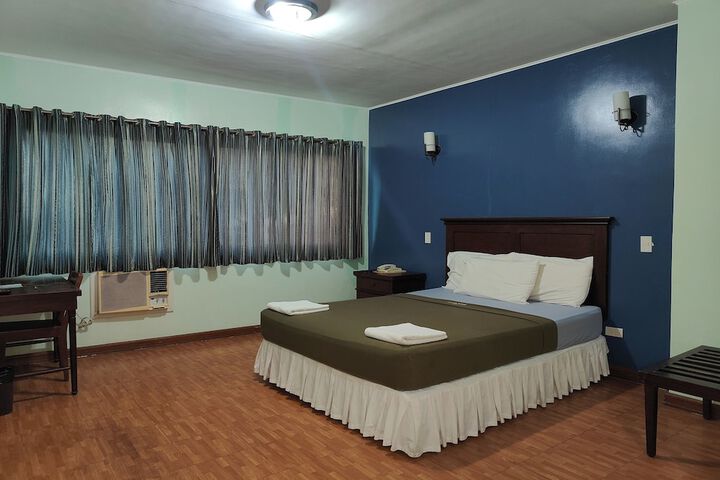 Room 18 of 31
