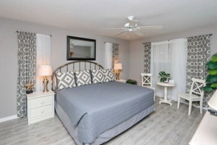 Room 15 of 120