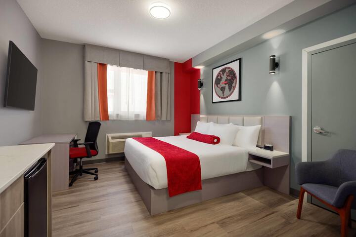 Room 16 of 43