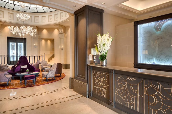 Guest Lobby