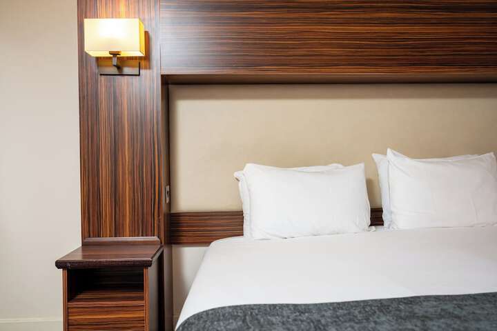 Room 14 of 35