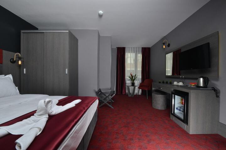 Room 17 of 44