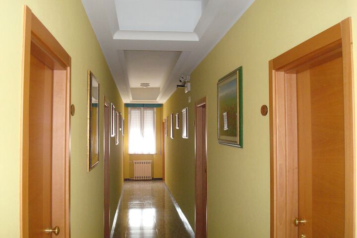 Ballroom/Hall 43 of 56
