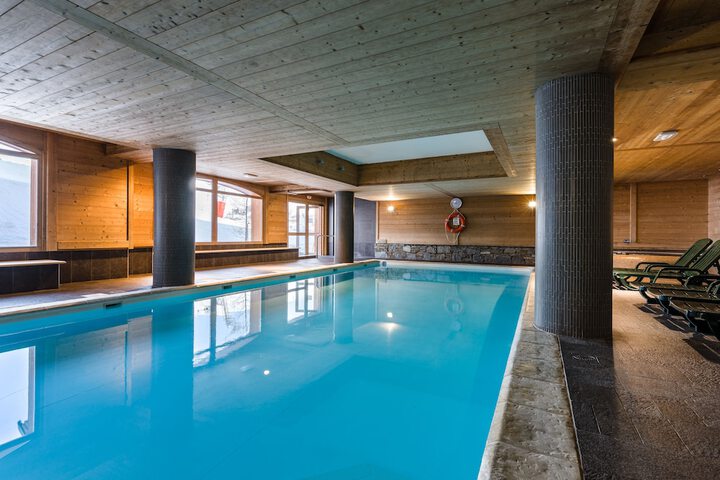 Pools & Facilities
