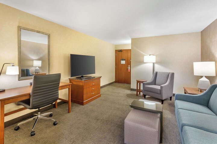 Room 8 of 72