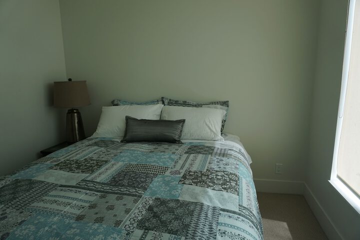 Room 5 of 28