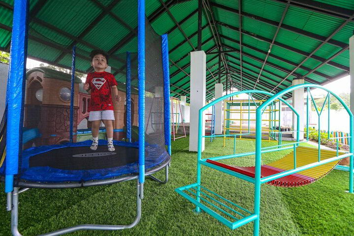 Childrens Activities 49 of 100