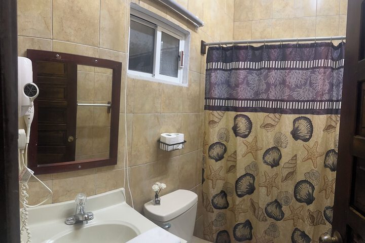 Room 10 of 21