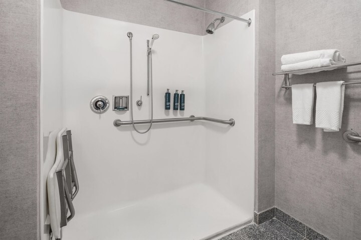 Clean Restrooms