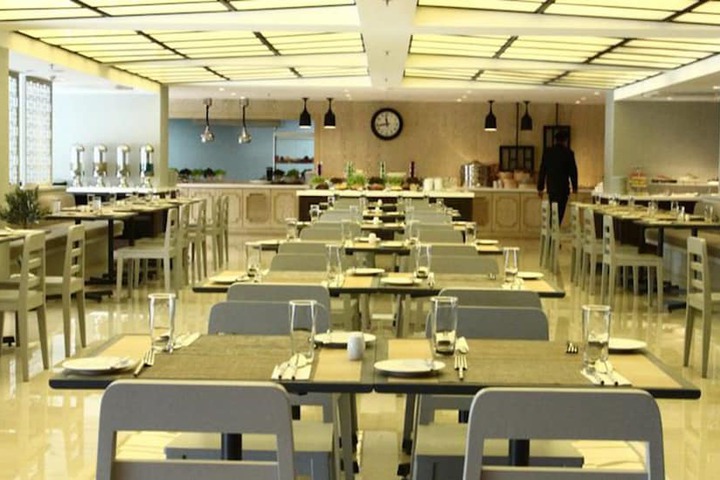 Dining 56 of 75