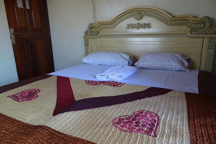 Room 5 of 26