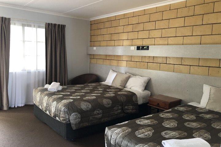 Room 10 of 74