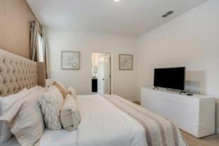 Room 7 of 7