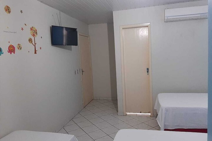 Room 16 of 37
