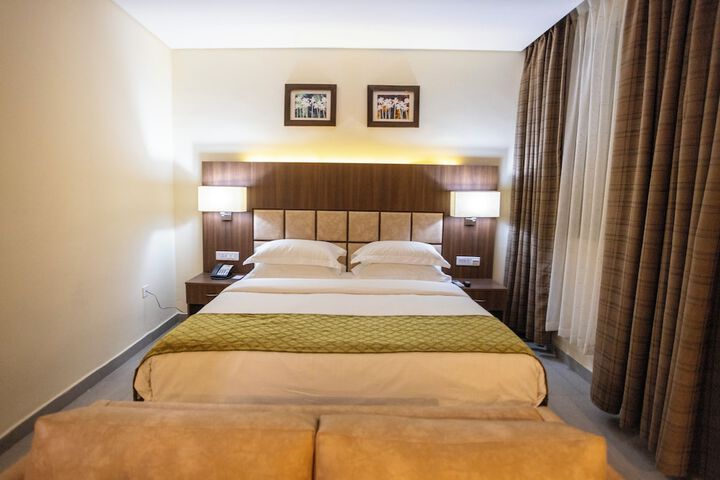 Room 5 of 31