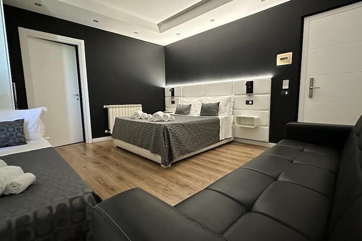 Room 21 of 154