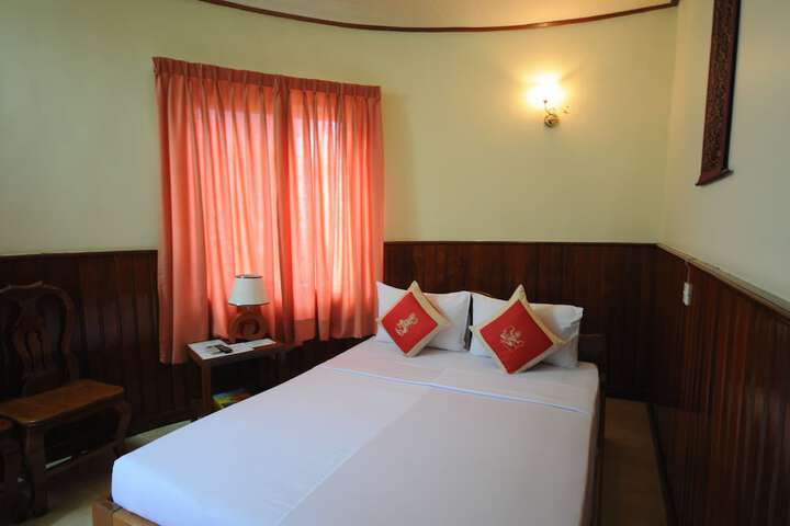Room 10 of 39