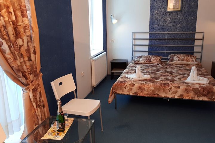 Room 14 of 24