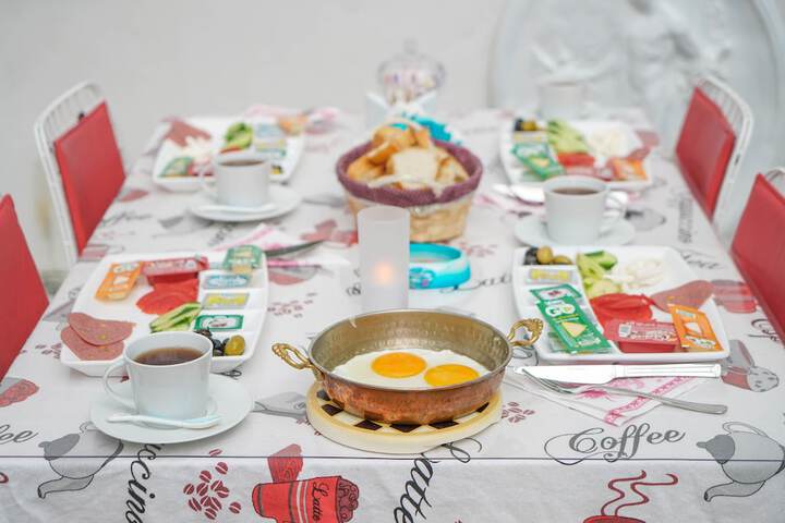 Breakfast/Coffee Service 41 of 55