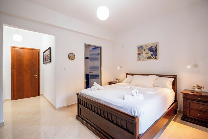 Room 48 of 133