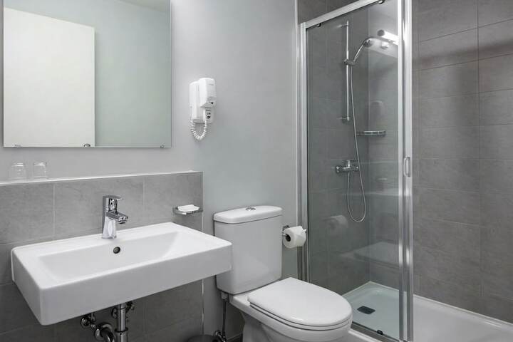 Room 14 of 21