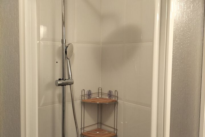 Room 4 of 15