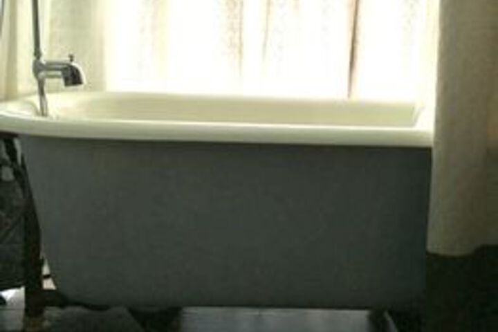 Room 10 of 50