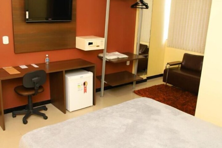 Room 26 of 64