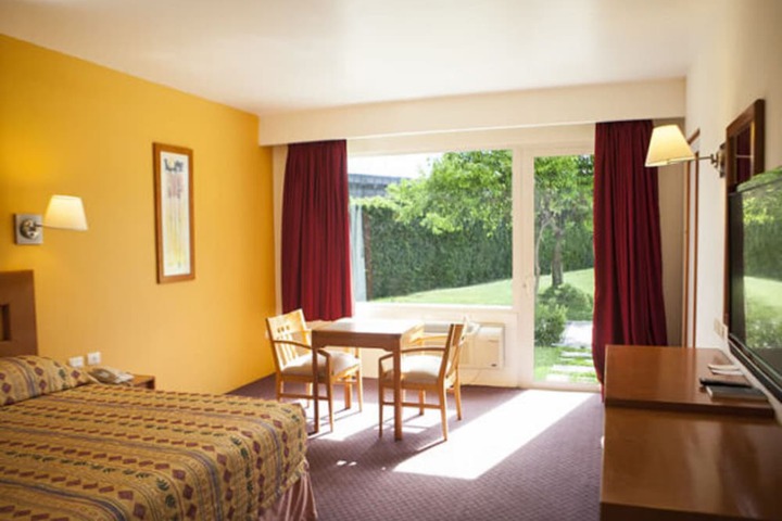 Photo of Hotel Paradise Inn