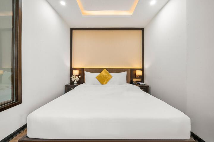 Room 34 of 112