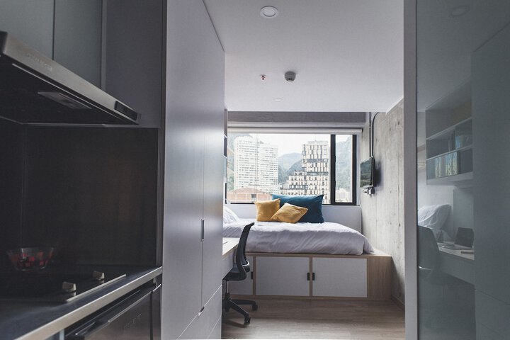 Room 19 of 108