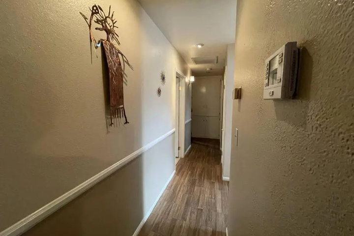 Room 7 of 17