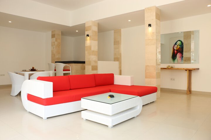 Room 30 of 81