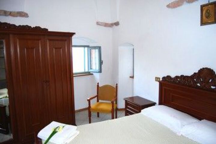 Room 13 of 54