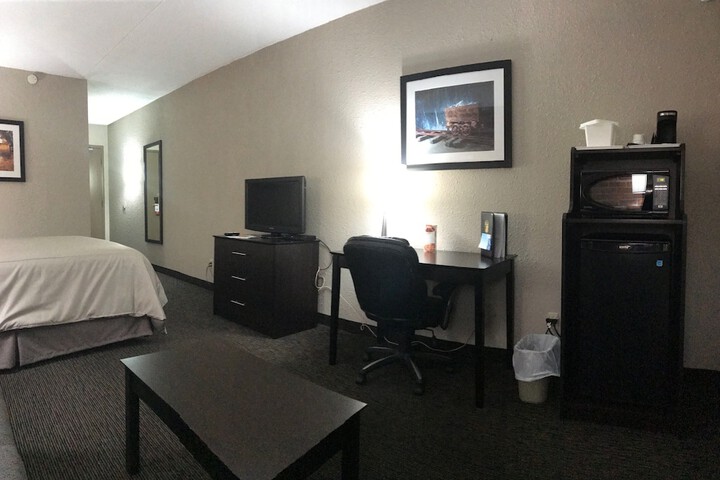 Room 8 of 28