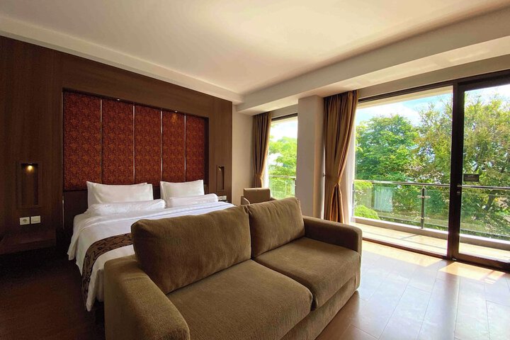 Room 10 of 120