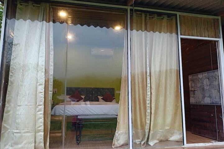 Room 2 of 55