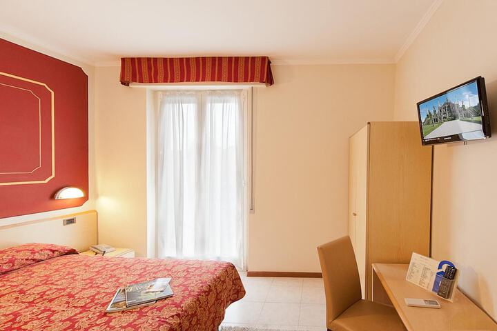 Room 15 of 55