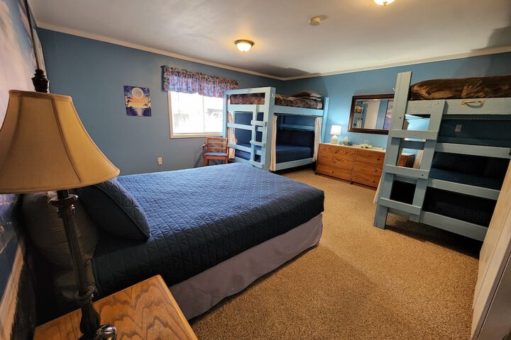 Room 2 of 46