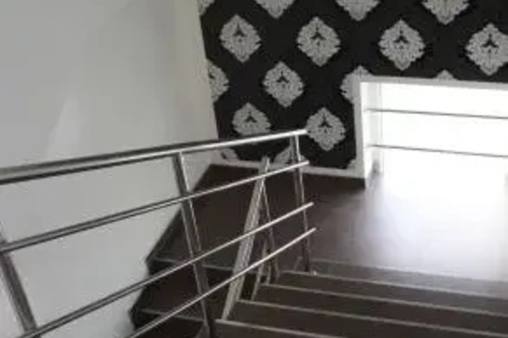 Room 14 of 16